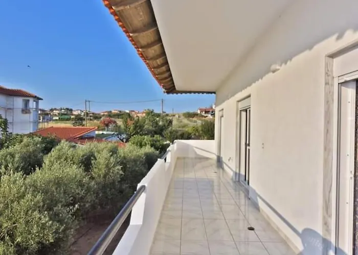 Katy's House Spacious House By A Quiet Next To N Potidea Casa vacanze Nea Poteidaia